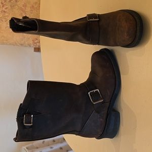 Frye sz 7 brown leather boot